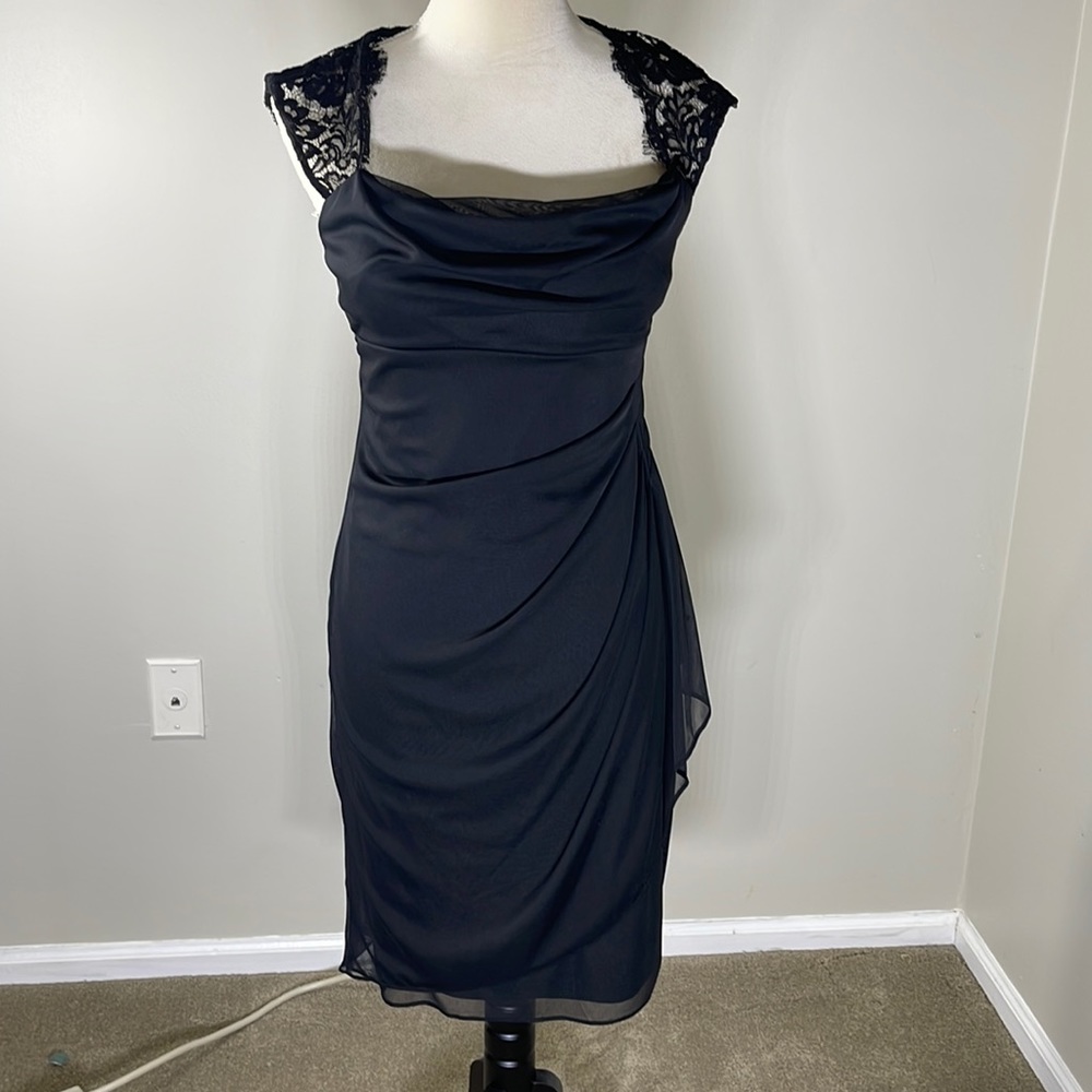 XSCAPE EVENING DRESS, LACE COLLAR AND UPPER BACK, BLACK